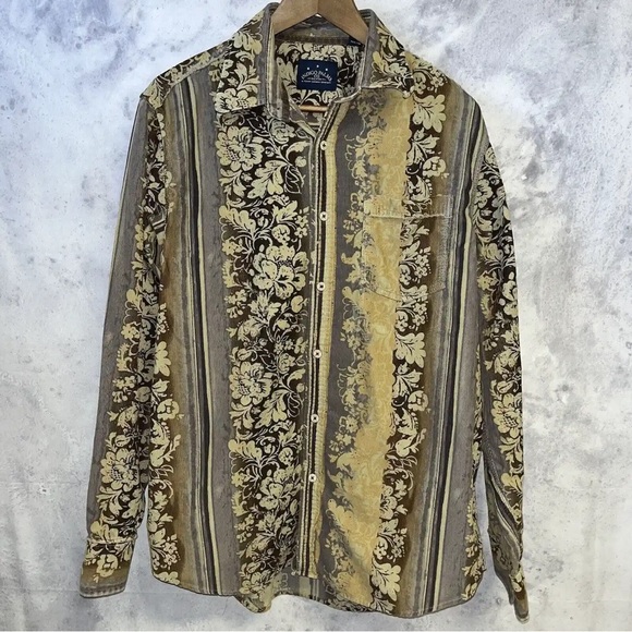 Indigo palms co denim tommy Bahama button down - Picture 1 of 5